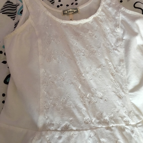 White peplum style tank - Picture 2 of 2