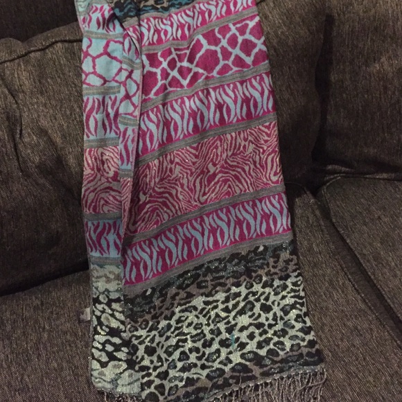 Printed scarf