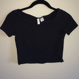 Black crop top!