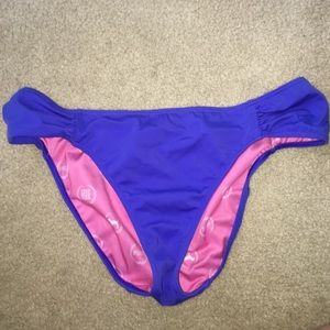 VS Pink swim bottom