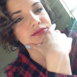 Meet your Posher, Skylar