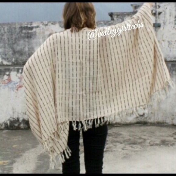 LAST ONE✨Navy Pinstripe Kimono or Coverup - Picture 3 of 4