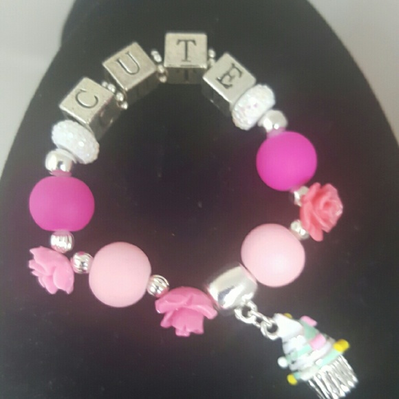 Best Gifts to your loved ones with this cutie😍 - Picture 3 of 4