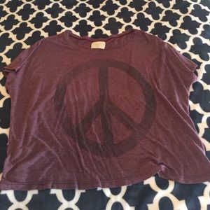 Peace sign top
