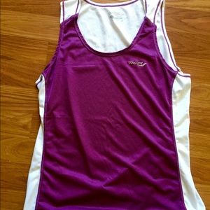 Saucony Loose-fitting Athletic Top