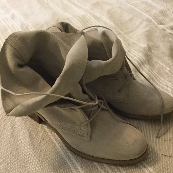 Brand new DibaTrue soft suede booties Size 10