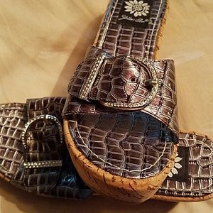 Yellow Box wedge sandles