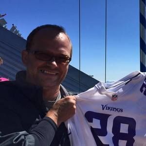 Meet your Posher, Jason