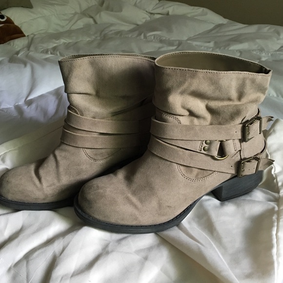 Mia tan boots