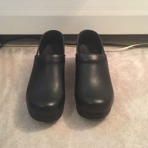 Dansko black work shoes
