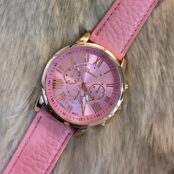 Watch - Picture 2 of 4