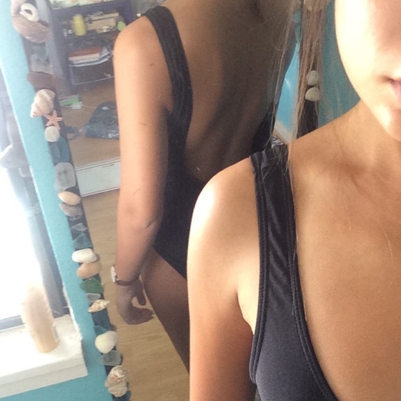 IDFWU One Piece - Picture 2 of 3