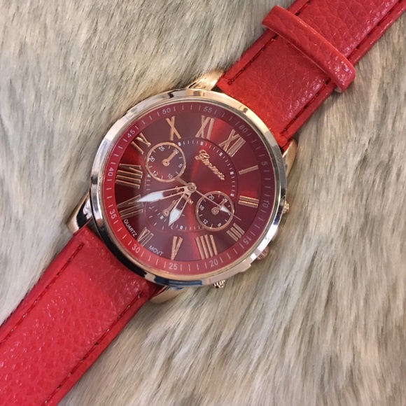 Watch - Picture 2 of 4