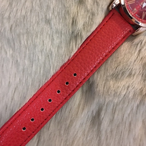 Watch - Picture 3 of 4