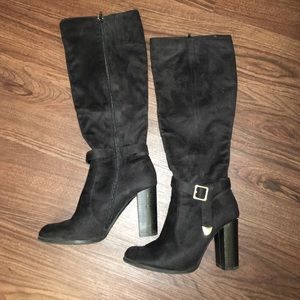Black felt boots
