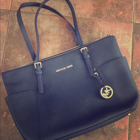 Michael Kors Jet Set Top-Zip Saffiano Leather Tote