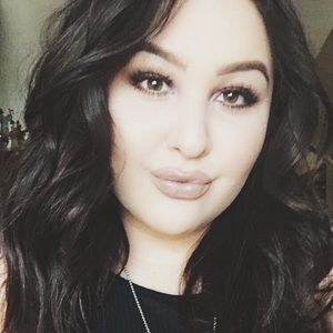 Meet your Posher, Divinity