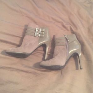 Grey Sam & Libby Heeled Booties
