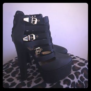 Platform High Heel Booties✨