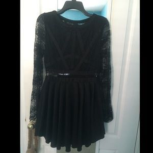 Size Large Black Lace Windsor Dress