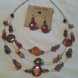 Necklace set