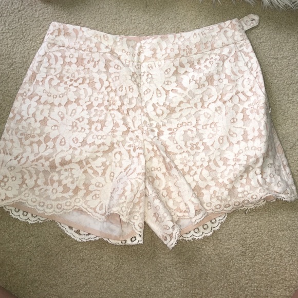 Anthropologie Lace shorts w scalloped bottom