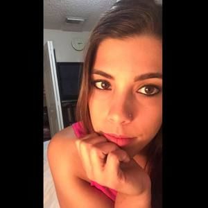 Meet your Posher, Beatriz