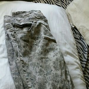 Flower printed skinny jeans