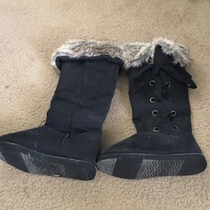 Furry lace up boots