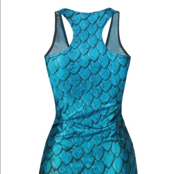 MERMAID WORK OUT TOP!!🌊🌊 - Picture 3 of 5