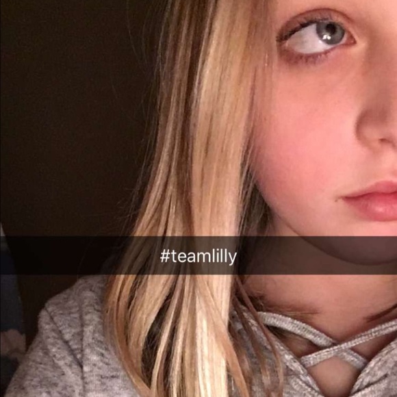 Meet your Posher, Lilly - Picture 2 of 4