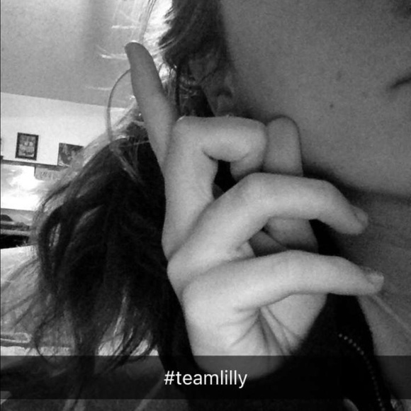 Meet your Posher, Lilly - Picture 3 of 4