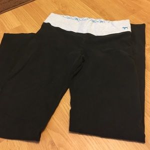 Victoria's Secret PINK yoga pants