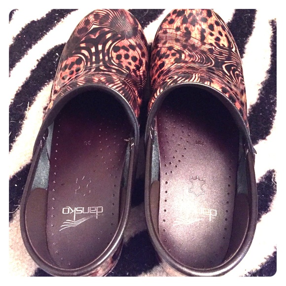 Dansko nursing clogs