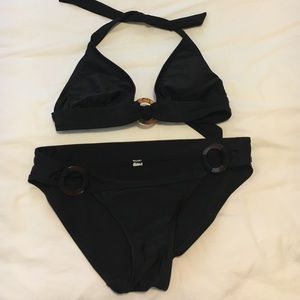 Gap black bikini with tortoise shell rings