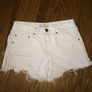 White Free People high waisted shorts