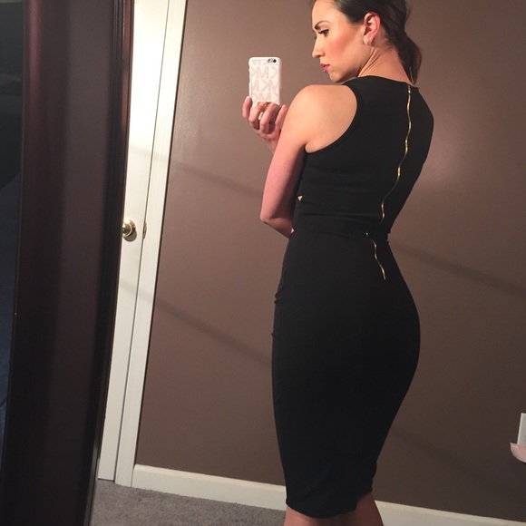 Sexy LBD - Picture 2 of 3