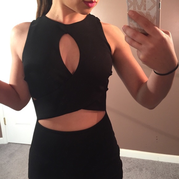 Sexy LBD - Picture 3 of 3