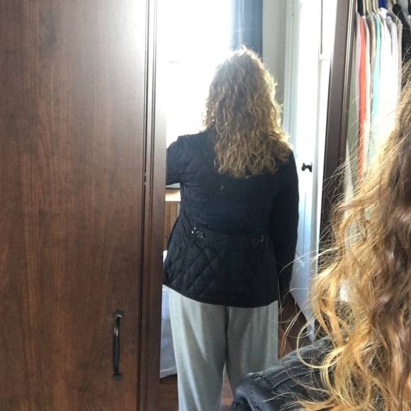 Modeling blue jacket - Picture 4 of 4