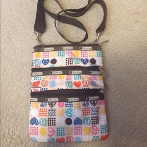 Patterned LeSportsac cross body purse
