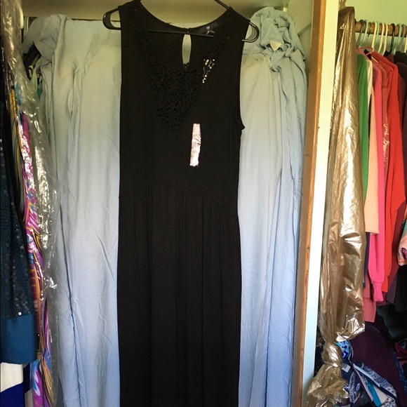 Gap black dress