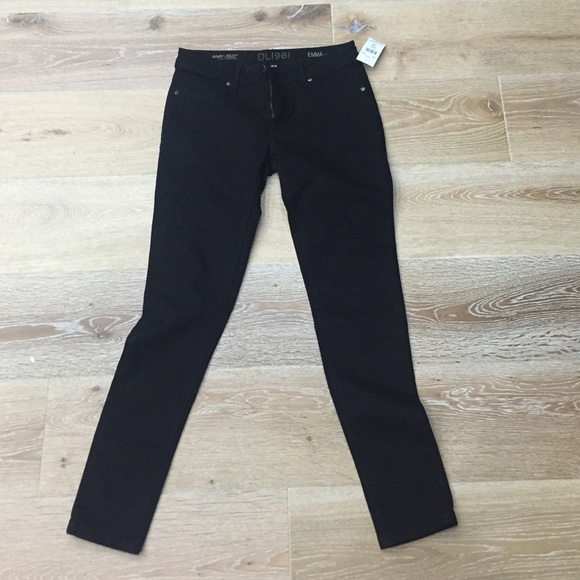 Black DL 1961 brand new skinny jeans!