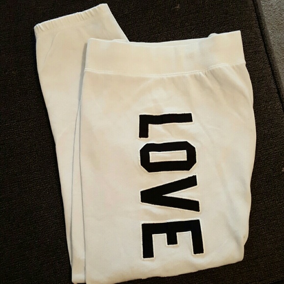 ****SOLD*****Victoria secrets pink