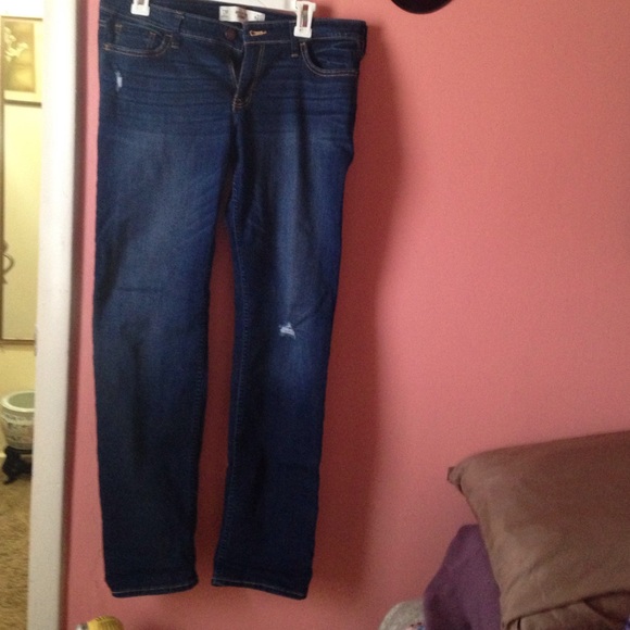 Hollister destroyed skinny jeans