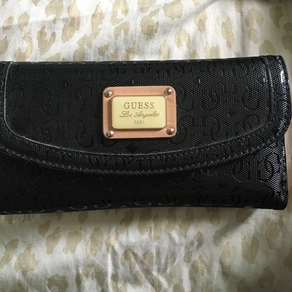 Guess wallet