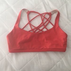 Lululemon sports bra