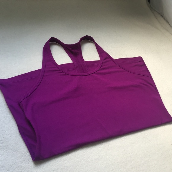 Nike dri-fit tank - Picture 1 of 3