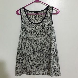 Black and white speckled top