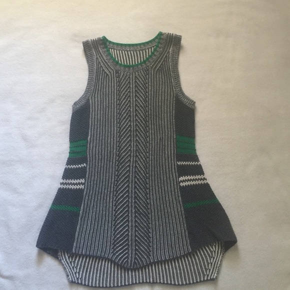 CAbi sleeveless sweater
