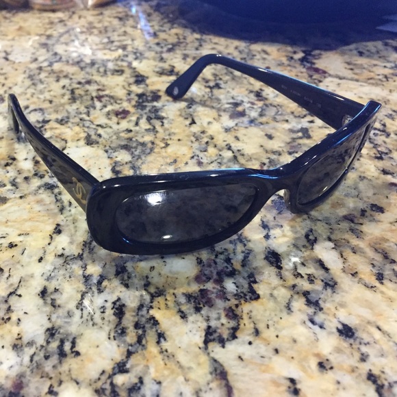 Chanel black sunglasses gold CC